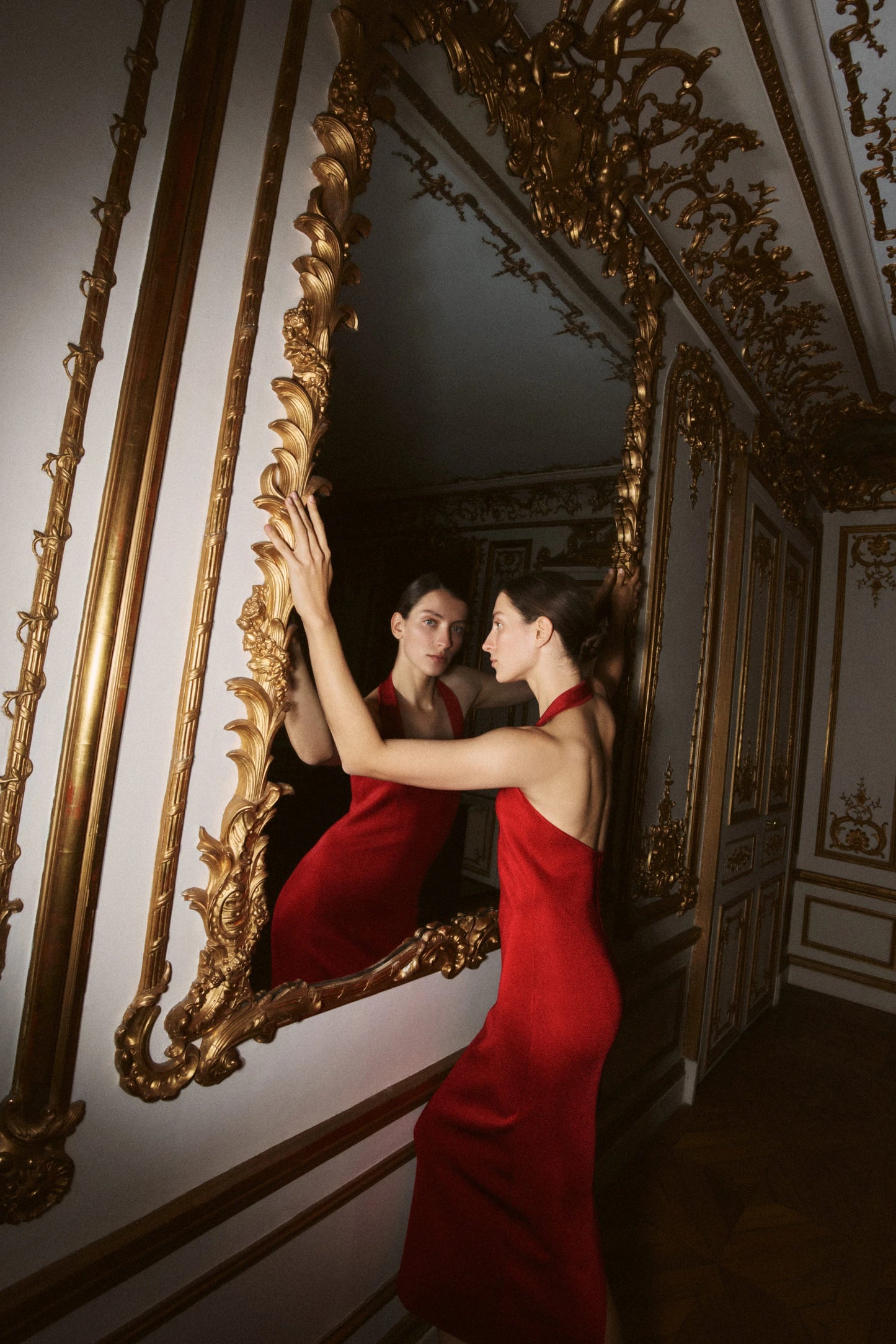 Tube dress in crimson